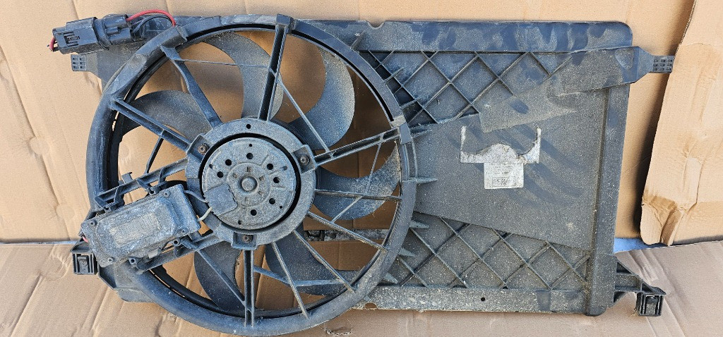 Electroventilator racire Ford Focus 2 1.6 TDCI 2005 2006 2007 2008