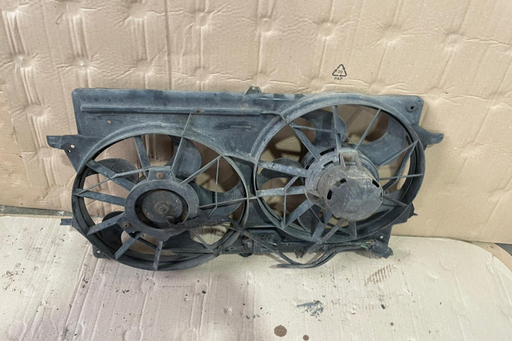Electroventilator racire motor 98AB-8C607 Ford Focus [1998 - 2004] wagon 5-usi 1.8 TDi MT (75 hp)