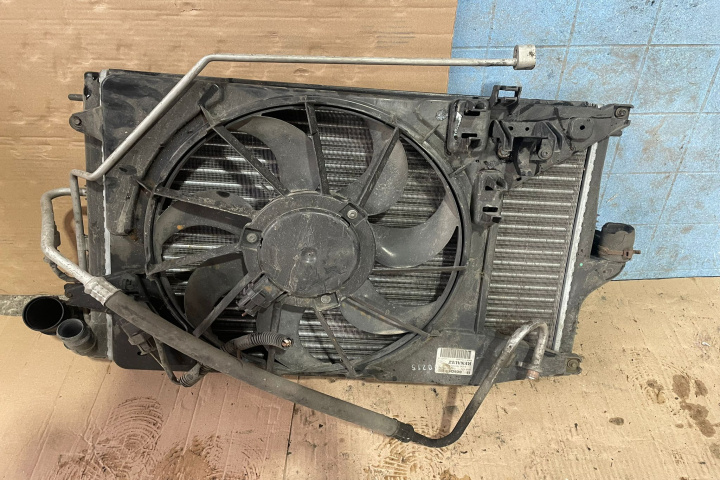 Electroventilator racire motor / AC 8 200 765 566 Fiat Punto 2 [1999 - 2003] Hatchback 1.2 MT (80 hp)