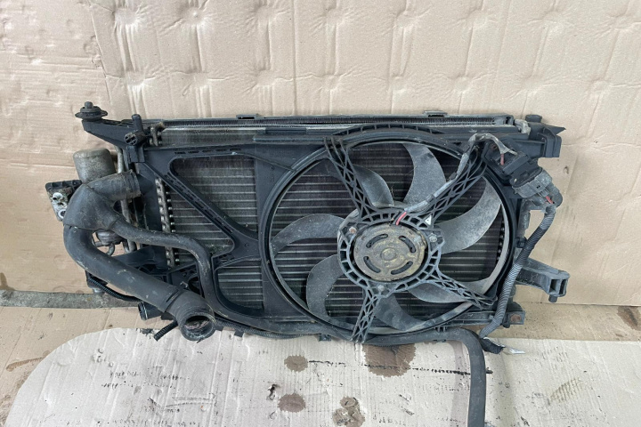 Electroventilator racire motor Audi A4 B5 [1994 - 1999] Avant wagon 5-usi 1.6 MT (101 hp)