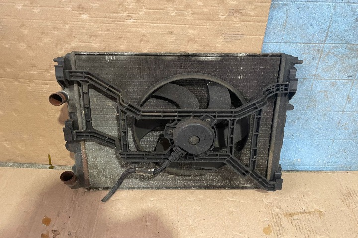 Electroventilator racire motor Dacia Logan [facelift] [2007 - 2012] MCV wagon 1.4 MT (75 hp)