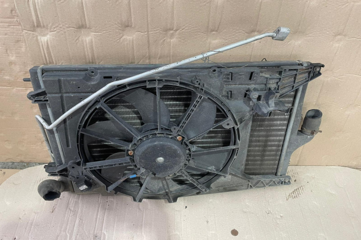 Electroventilator racire motor Dacia Logan [facelift] [2007 - 2012] MCV wagon 1.5 D MT (86 hp)