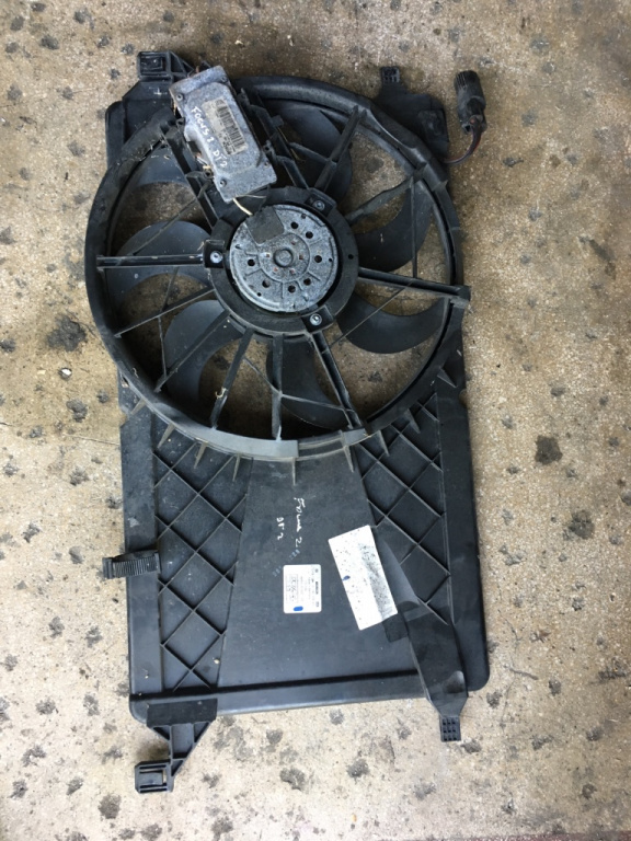 Electroventilator racire motor Ford Focus 2 [2004 - 2008] wagon 5-usi