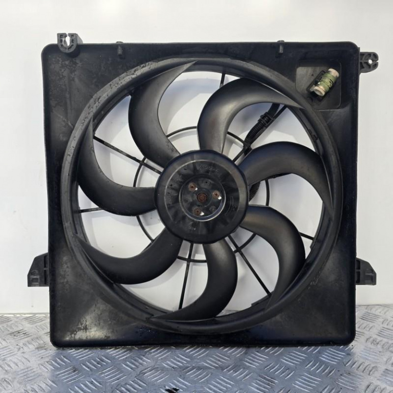 Electroventilator racire motor Kia Sorento 2002-2009 2.2 CRDI 25380-2PXXX