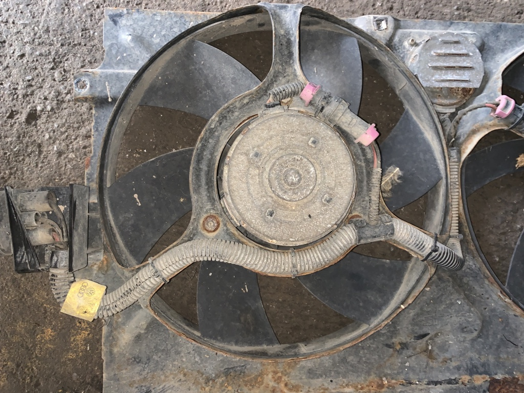 Electroventilator racire motor Seat Ibiza 2 [facelift] [1996 - 2002] Hatchback 5-usi 1.9 TD MT (90 hp) III (6K1)
