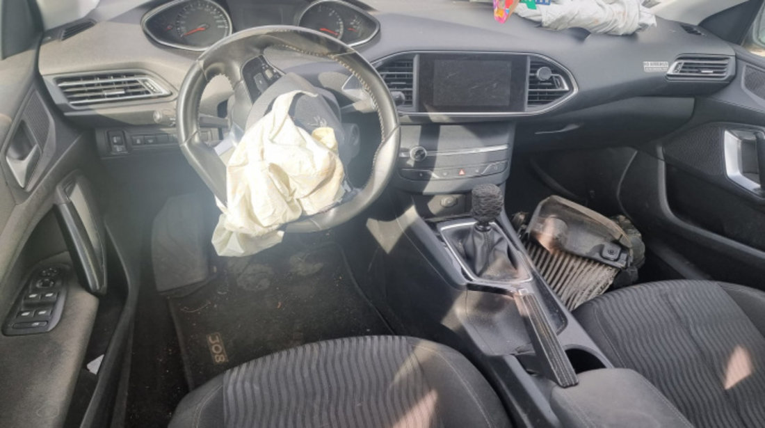 Electroventilator racire Peugeot 308 2016 Break 1.6