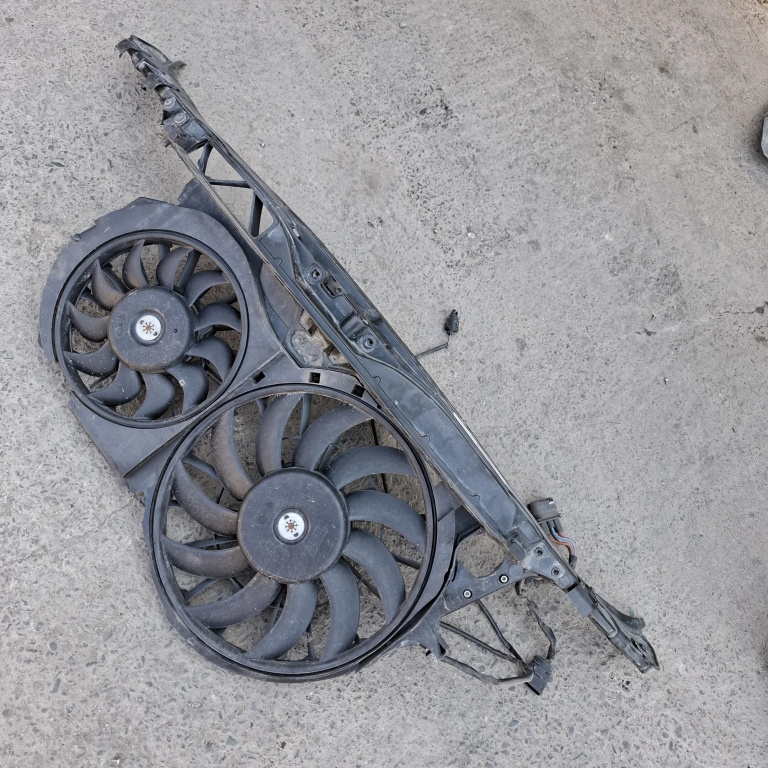 Electroventilator Radiator Audi A4 B6 (8E) 2000-2004 8E0959501D, 870669Z, Ad1021, 870701T, Am1093, Stg6000W, Wh1095, 873479G Valeo