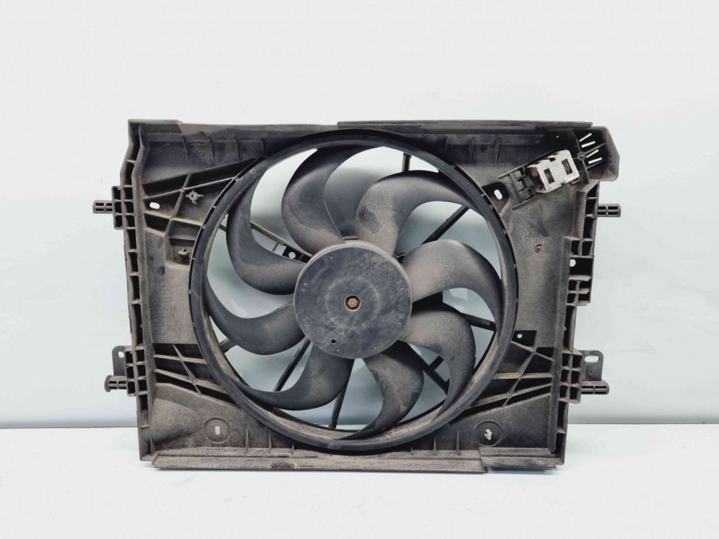 Electroventilator Renault Captur [Fabr 2013-prezent] 214818009R 1.2 Benz D4F740