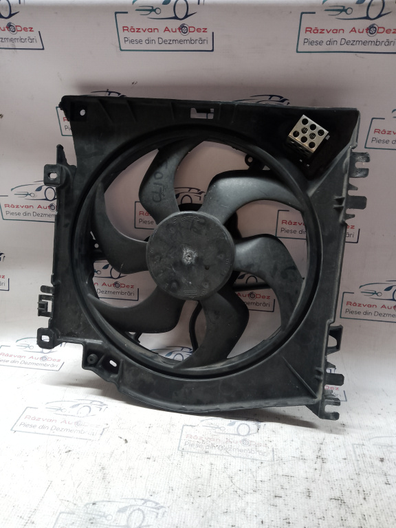 Electroventilator Renault Clio 3 2012, 215100779 / 8200966248