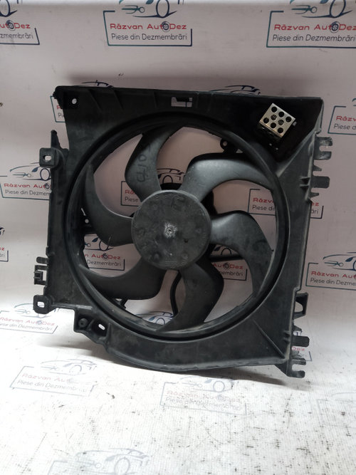 Electroventilator Renault Clio 3 2012, 215100779 / 8200966248