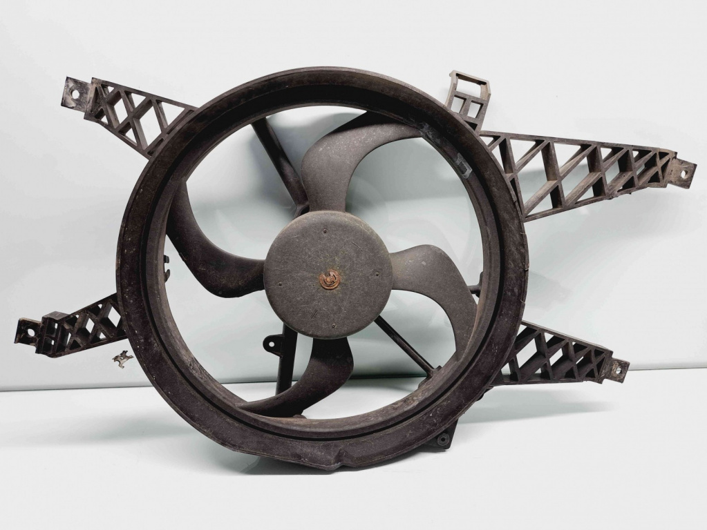 Electroventilator Renault Clio 3 [Fabr 2005-2012] 8200966247 1.2 Benz D4F740 1.2 Benz D4F740 66KW / 90CP