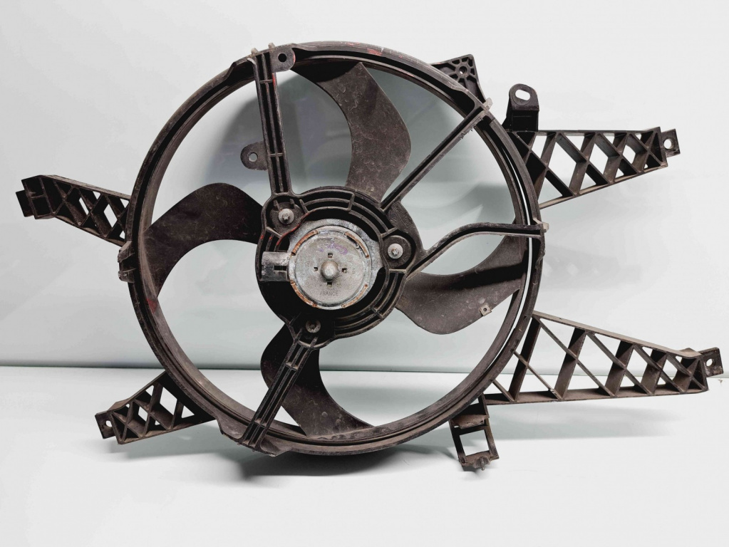 Electroventilator Renault Clio 3 [Fabr 2005-2012] 1831476000 1.2 Benz D4F740 55KW / 75CP 1.2 Benz D4F740 55KW / 75CP