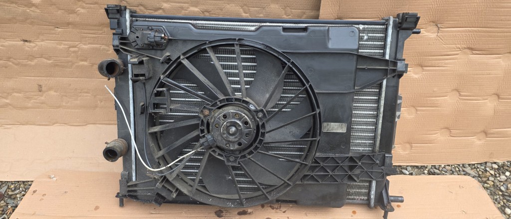 Electroventilator Renault Megane 2 1.5 / 1.9 DCI 2004 2005 2006 2007 2008