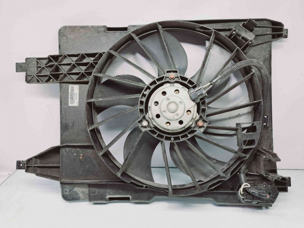 Electroventilator Renault Megane 2 Coupe-Cabriolet [Fabr 2002-2008] 8200151465 80KW / 109CP