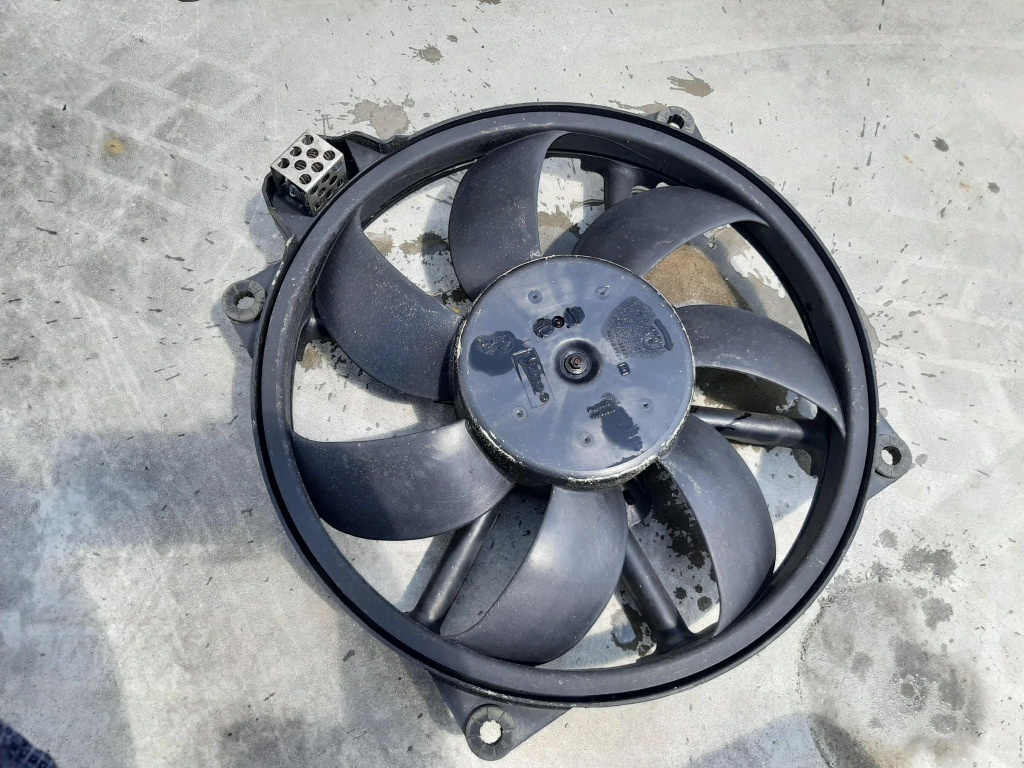Electroventilator renault megane 3 1.4 b tce 214810898r