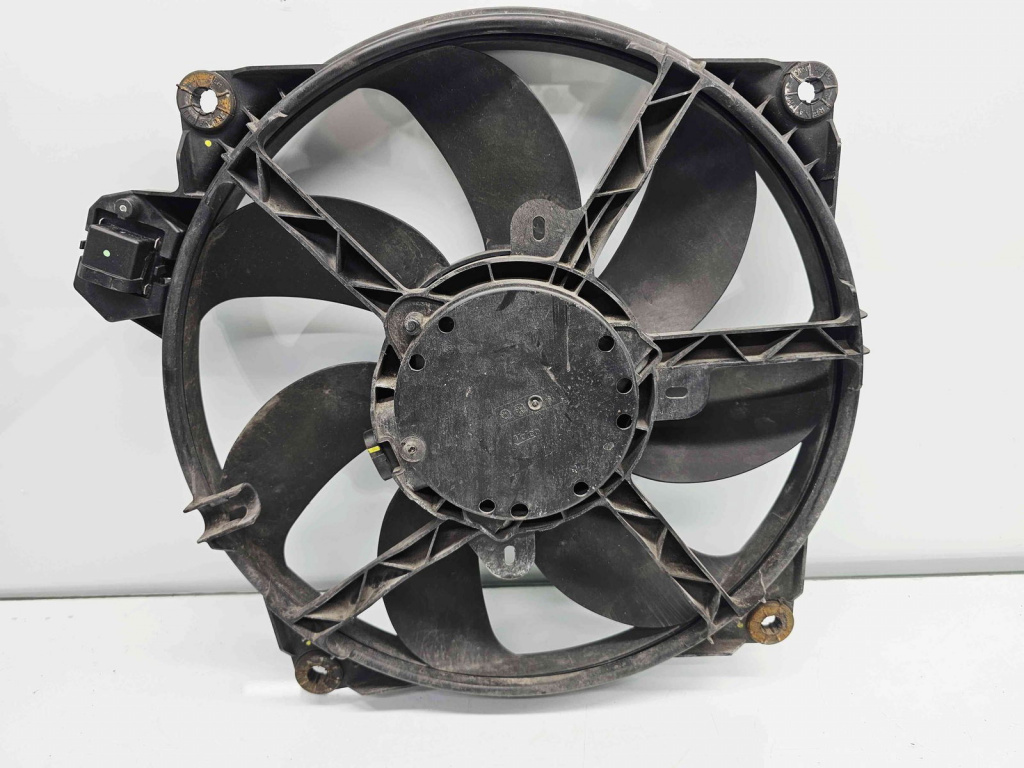 Electroventilator Renault Megane 3 [Fabr 2008-2015] 214810898R 1.5 DCI K9K837 81KW / 110CP