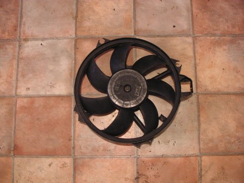 Electroventilator Renault Scenic 3 III 1.6 DCI 2014 cod 214810898R M155547