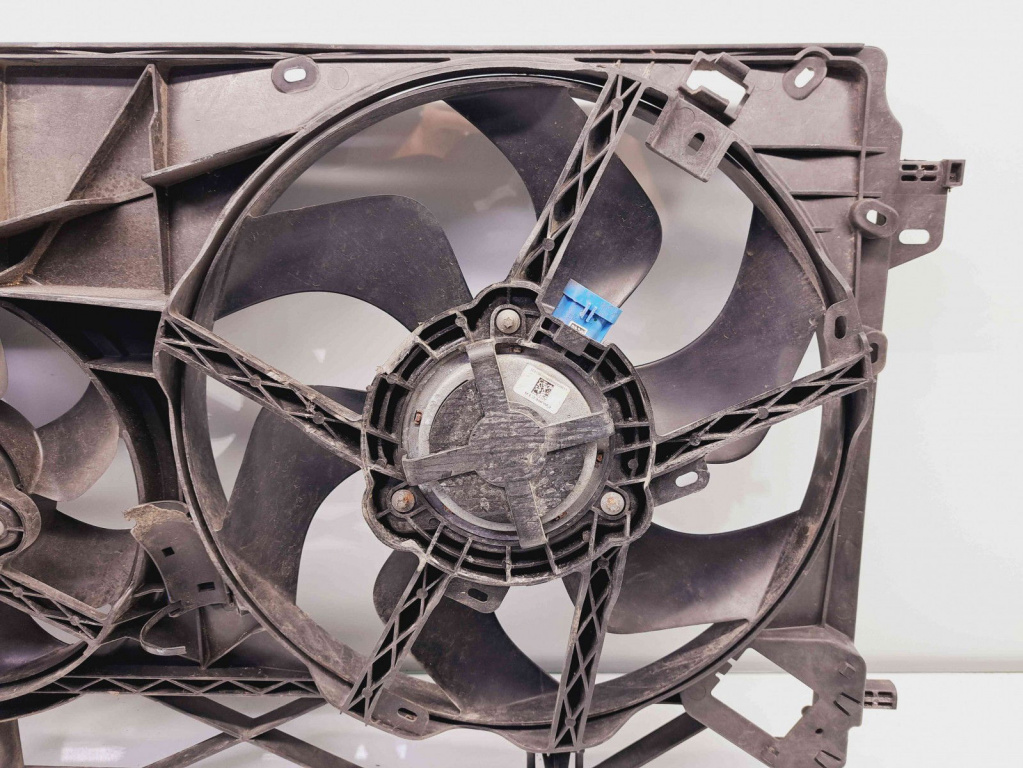 Electroventilator Renault Trafic 3 (F82) [Fabr 2014-2022] 1180627X 1.6 DCI R9M408 1.6 DCI R9M408 77KW / 105CP