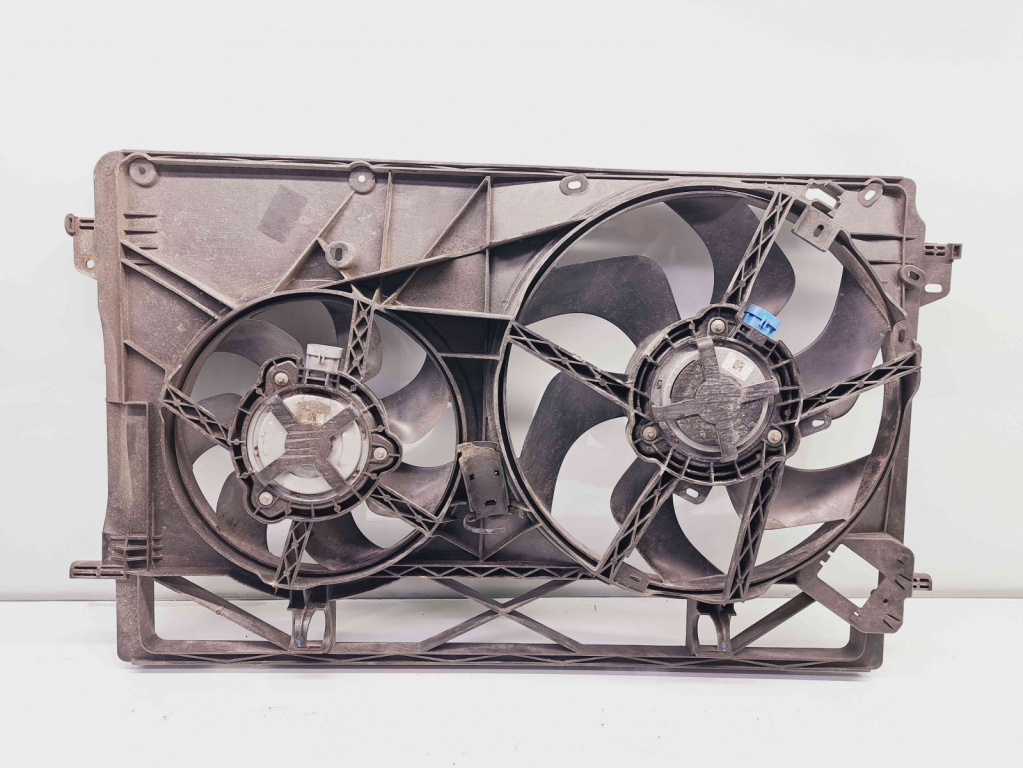 Electroventilator Renault Trafic 3 (F82) [Fabr 2014-2022] 1180627X 1.6 DCI R9M408 1.6 DCI R9M408 77KW / 105CP
