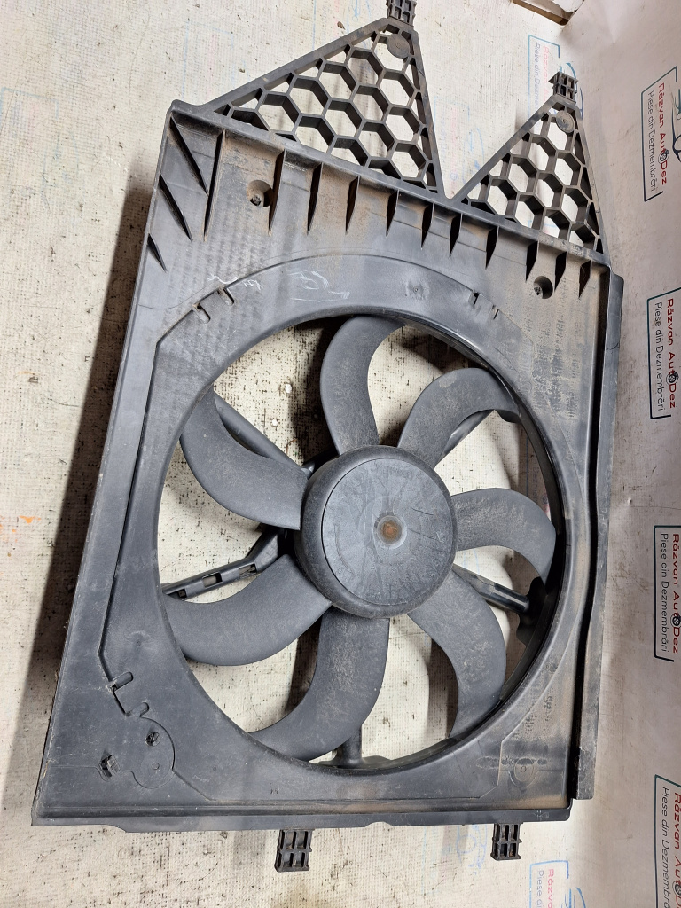 Electroventilator Skoda Fabia 3 1.2 Benzina 2016, 6R0959455E