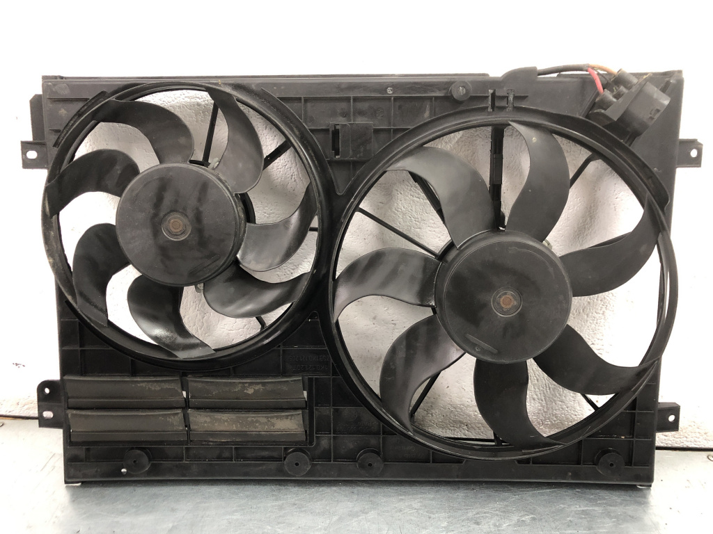 Electroventilator Volkswagen CC Facelift sedan 2013 (1K0121207)