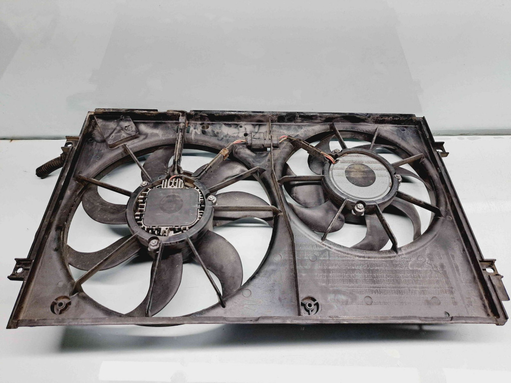 Electroventilator Volkswagen Golf 6 (5K1) [Fabr 2009-2013] 1K0121207BB 1.8 TFSI CDAA 118KW / 160CP 1.8 TFSI CDAA 118KW / 160CP
