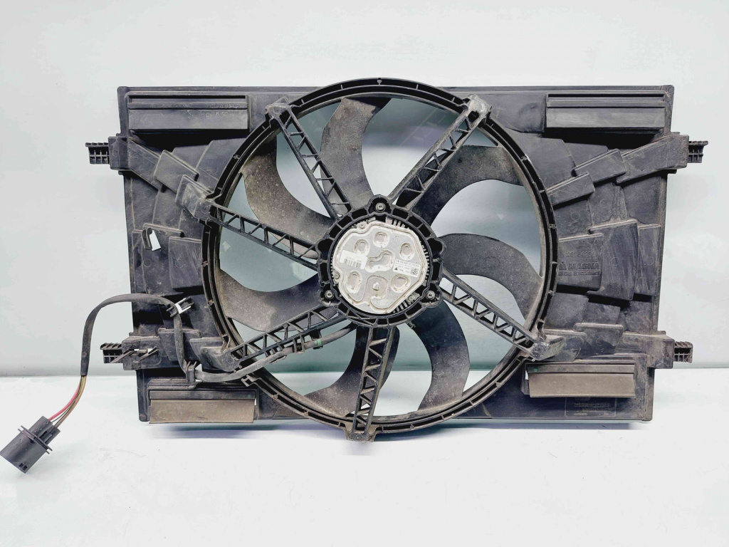 Electroventilator Volkswagen Golf 7 (5G) [Fabr 2014-prezent] 5Q0121203AA 2.0 TDI CKFC 110KW / 150CP