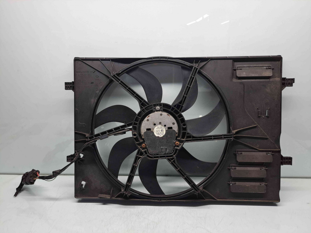 Electroventilator Volkswagen Golf 7 (5G) [Fabr 2014-prezent] 5Q0121207H 1.6 TDI CLHA 77KW / 105CP