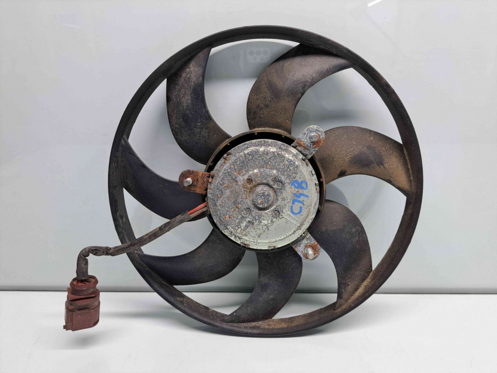 Electroventilator Volkswagen Jetta 4 (162,163) [Fabr 2010-2016] OEM 1.6 TDI CAYC 77KW / 105CP 1.6 TDI CAYC 77KW / 105CP