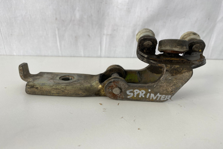 Element ghidare usa culisanta 9017601347 Mercedes-Benz Sprinter 903 [1995 - 2000]
