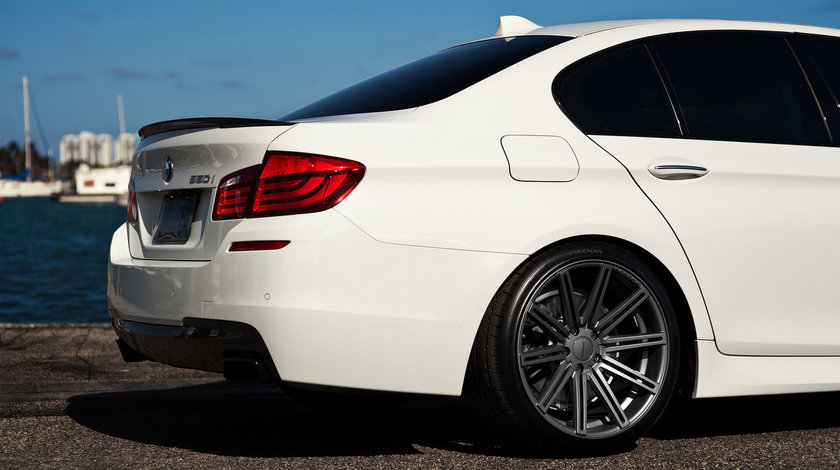ELERON BMW F10 SERIA 5 2010 2015 PERFORMANCE