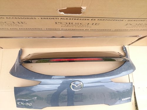 Eleron cu stop haion Mazda CX-30 cod DGH9-B0965