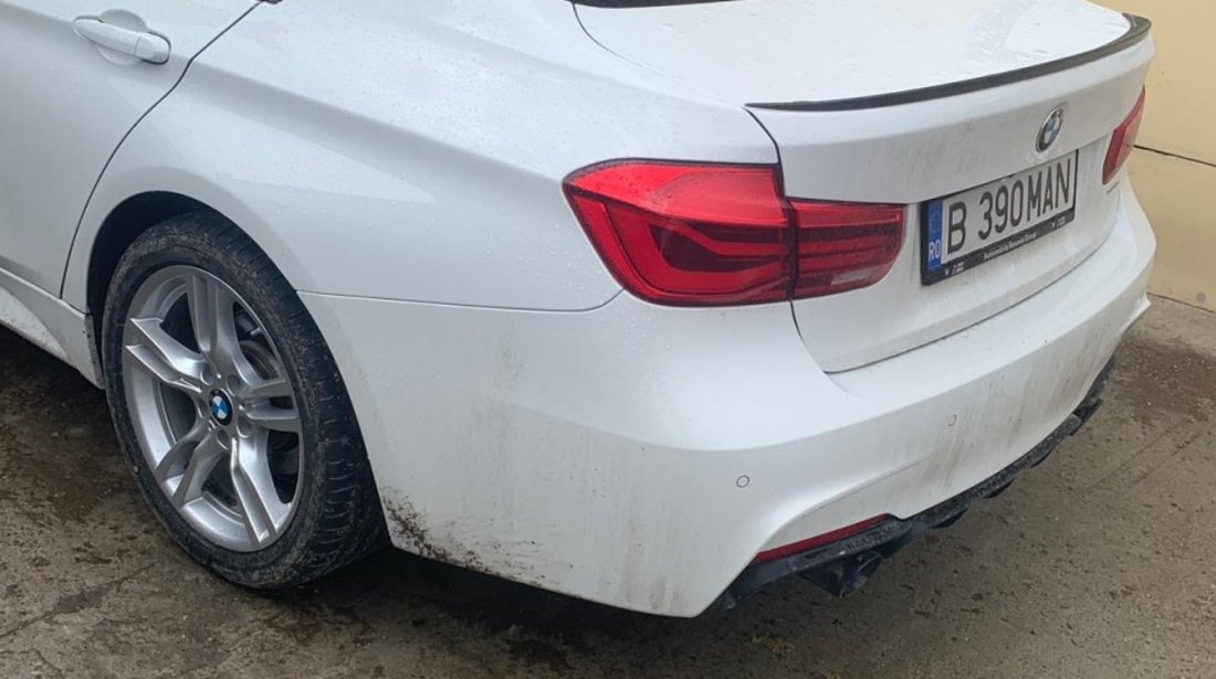 Eleron F30 BMW seria 3 model portbagaj M3 Banda inclusa