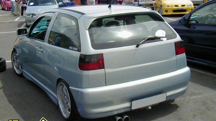 Eleron hayon luneta Seat Ibiza 1994 1999 ver1