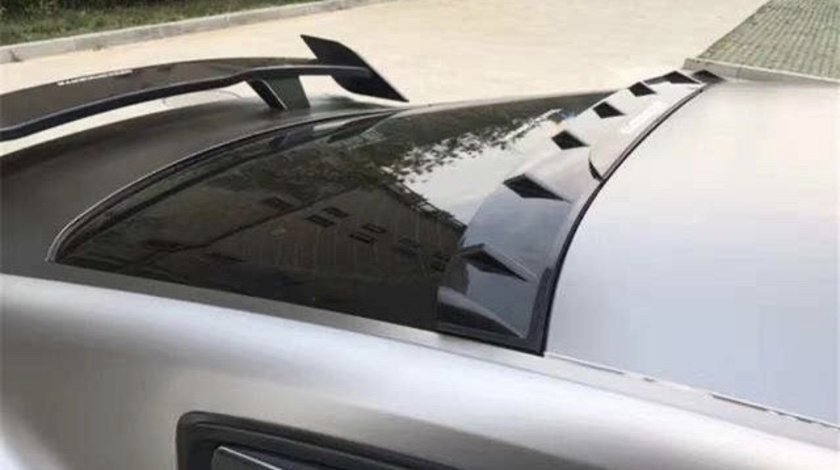Eleron luneta Ford Mustang Fastback 2015-2021 v8
