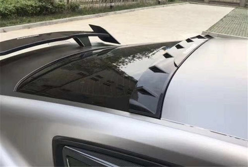 Eleron luneta Ford Mustang Fastback 2015-2021 v8