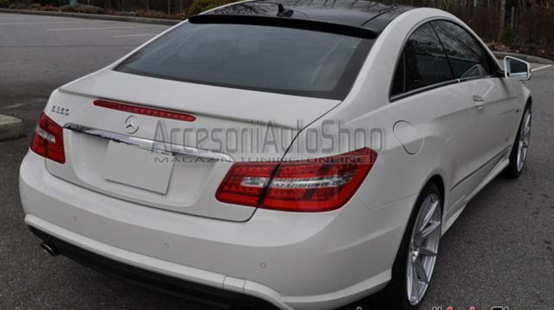 Eleron luneta Mercedes C207 E Class COUPE 2010-2016