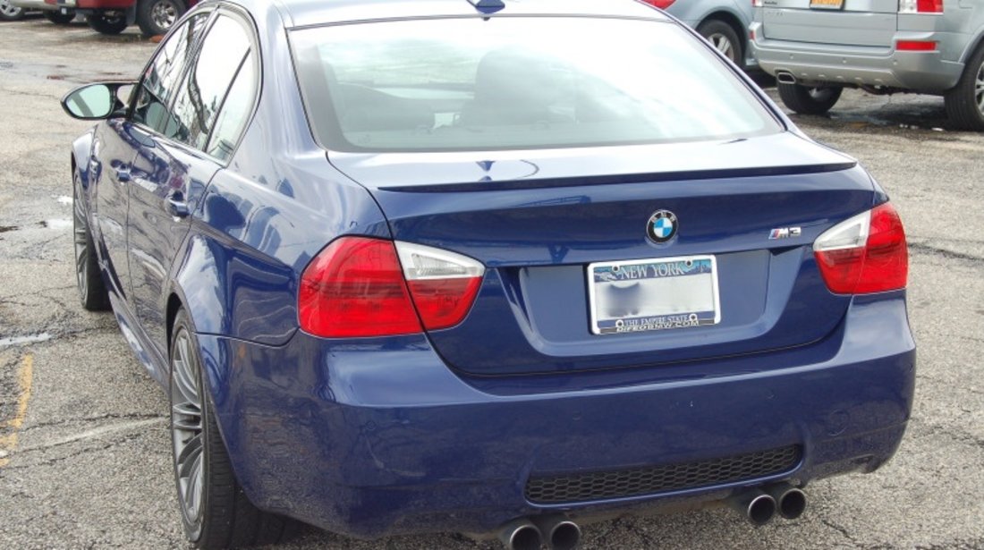 Eleron portbagaj Bmw E90 M3