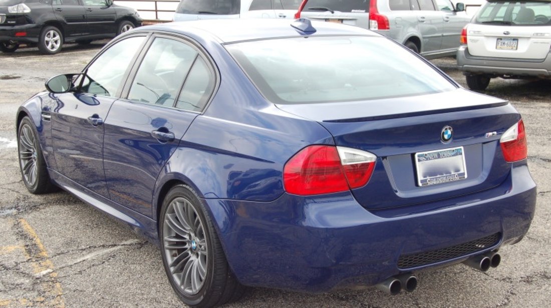 Eleron portbagaj Bmw E90 M3