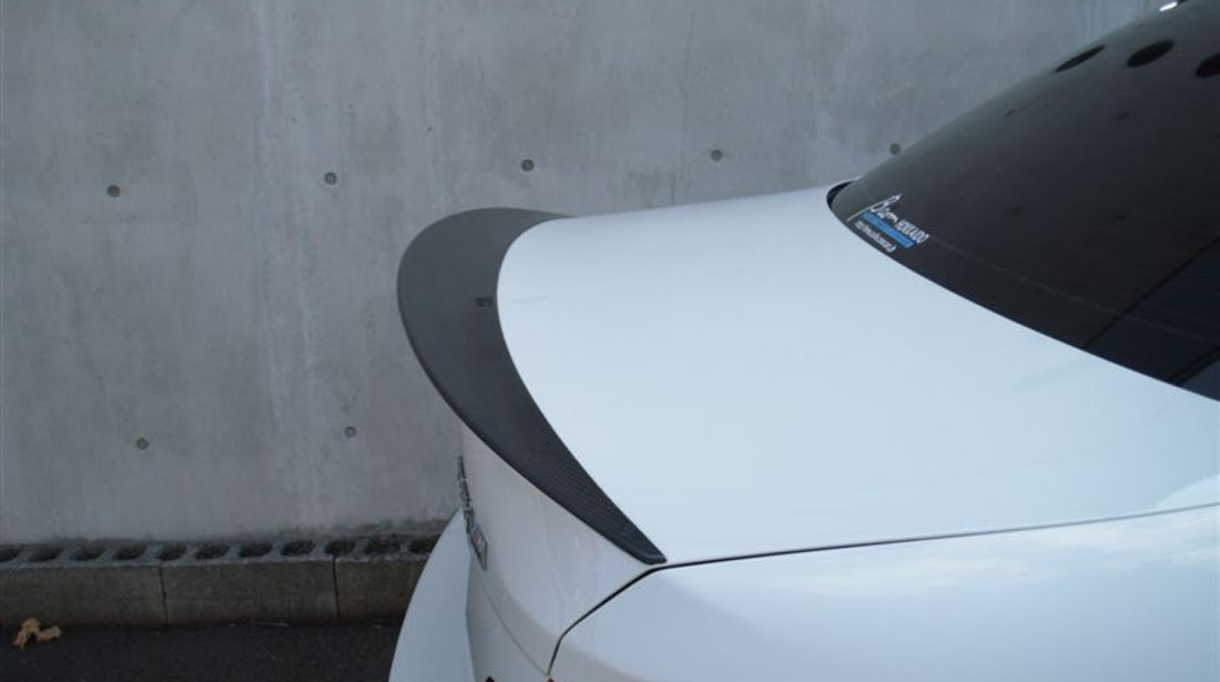 Eleron portbagaj pentru BMW seria 1 E82 Coupe Performance look 2007-2013 carbon Produs de calitate
