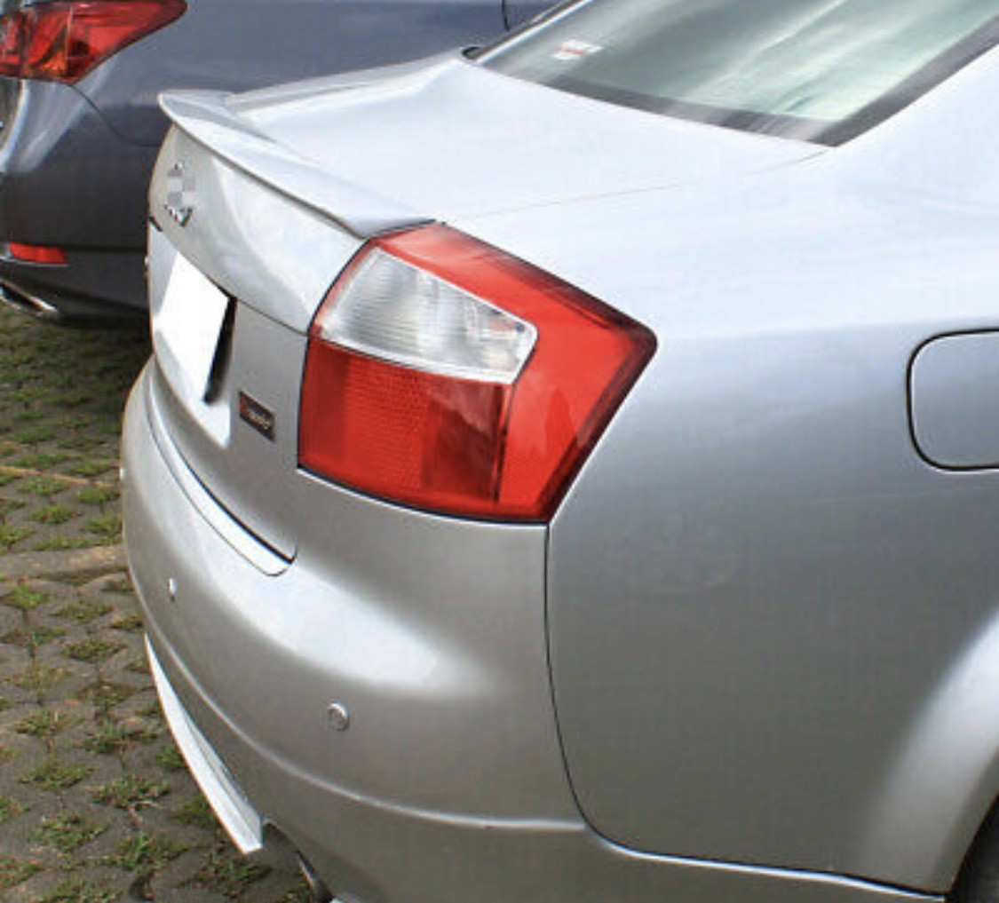 Eleron portbagaj S-line Audi A4 B6 plastic ABS calitate premium + rola
