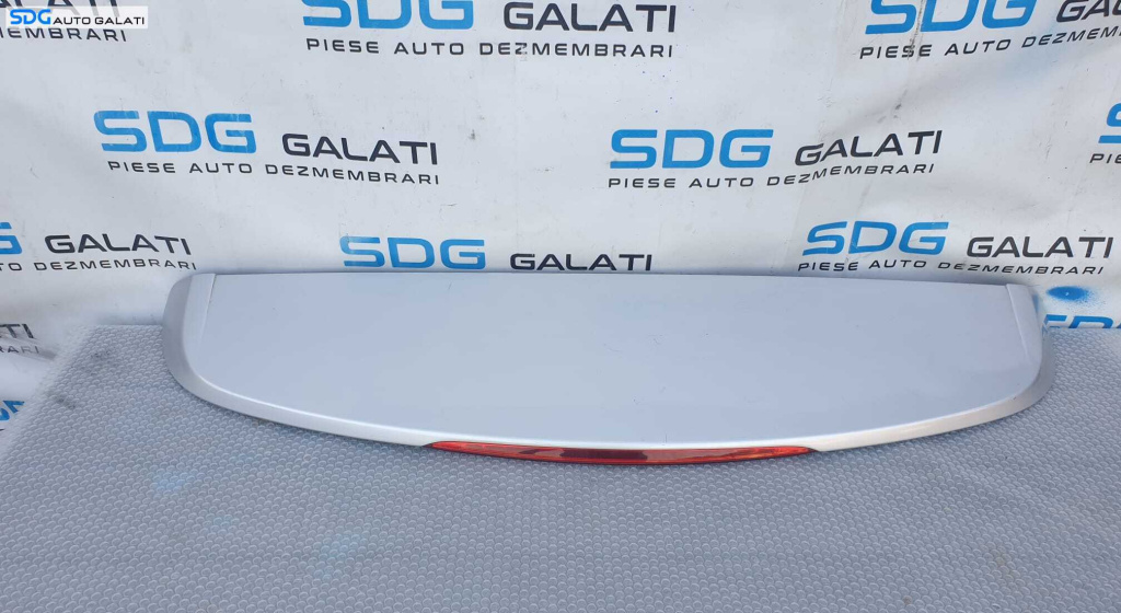 Eleron Spoiler cu Stop Lampa Tripla Centrala Haion Haion Hyundai i30 2011 - 2015 Cod 87210-A6000 [V0133]
