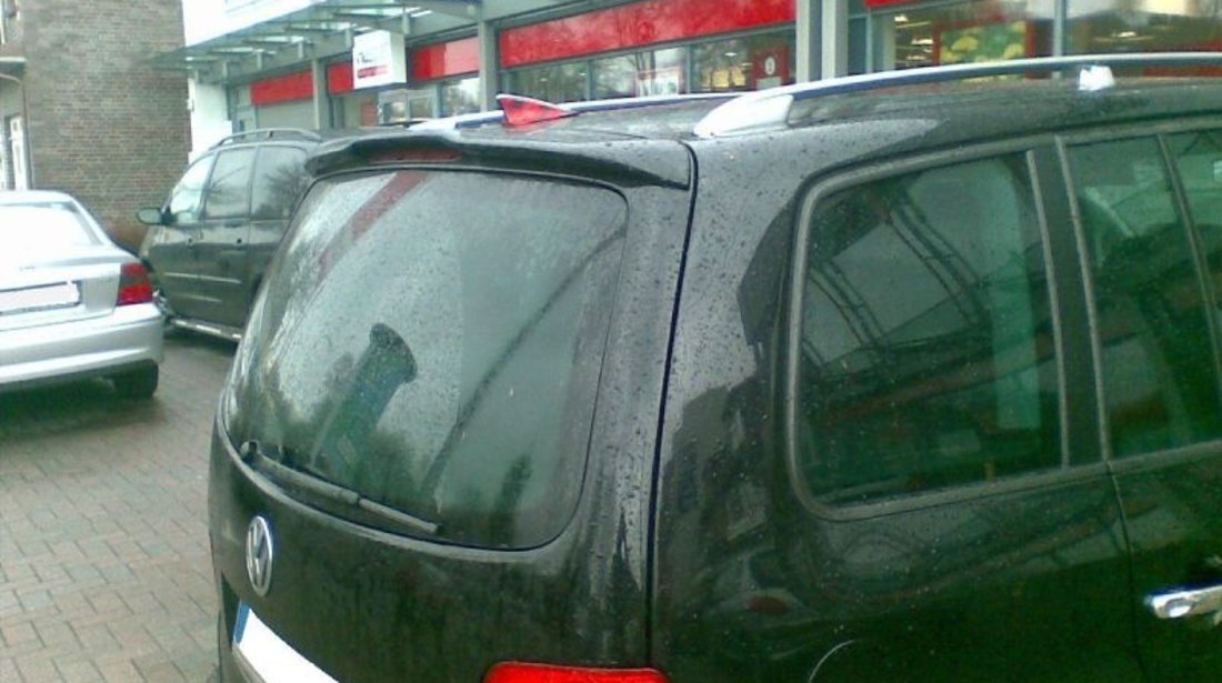 Eleron spoiler haion luneta VW Touran ver1