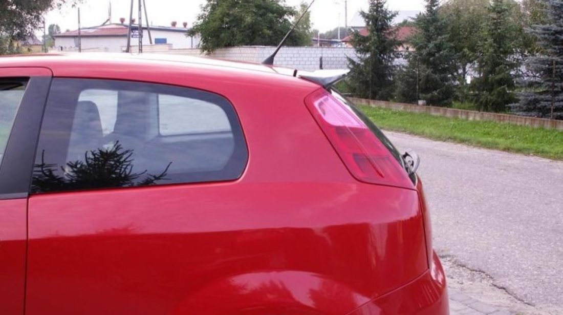 Eleron spoiler hayon Fiat Grande Punto