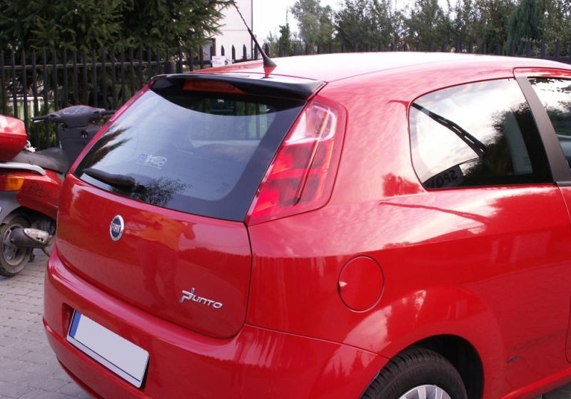 Eleron spoiler hayon Fiat Grande Punto