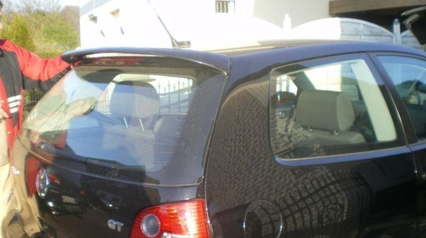 Eleron spoiler hayon luneta VW Polo 9N 2003 -