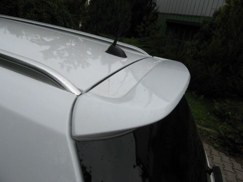 Eleron spoiler hayon Opel Astra H caravan