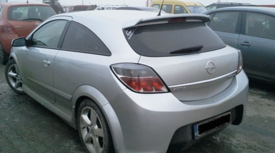 Eleron spoiler hayon Opel Astra H gtc irmscher