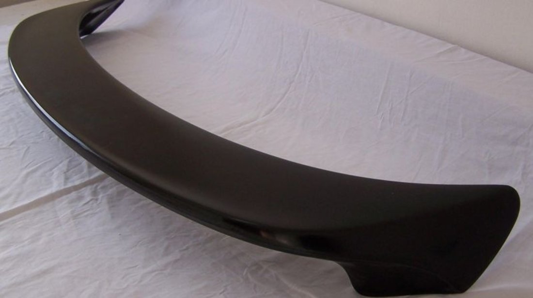 Eleron spoiler hayon toyota Corolla Liftback