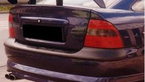 Eleron spoiler portbagaj hayon Opel Vectra B sedan...